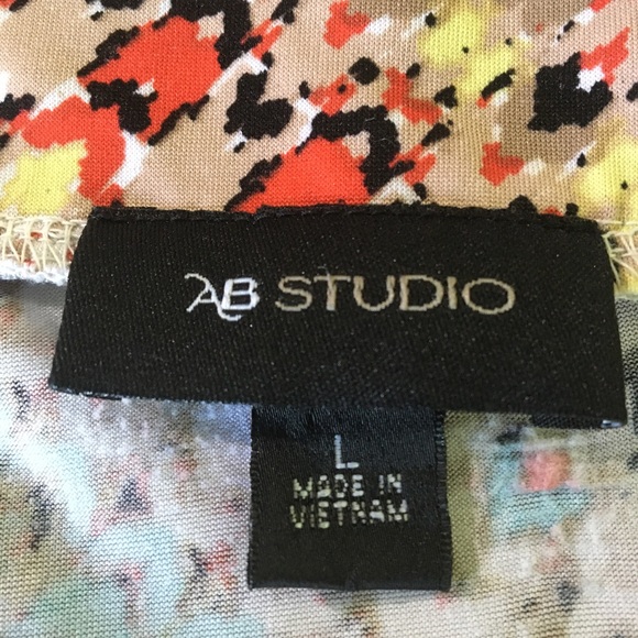 🎁2/$12 LG AB STUDIO MULTI-COLOR SCOOP NECK WING HEM TOP - Picture 10 of 12